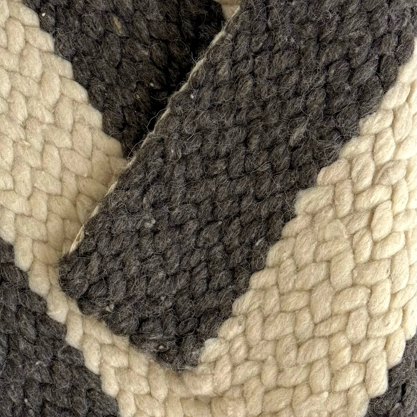 Rug Guayacán︱Stone & Natural