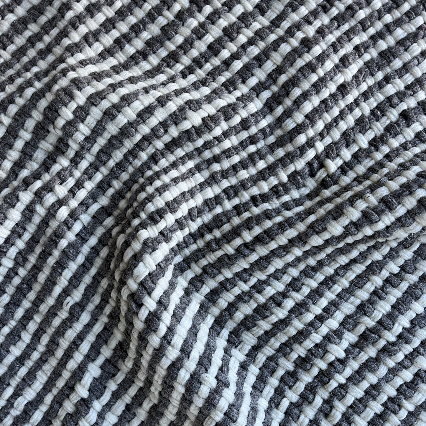 Hornero Throw︱Stone Grey & Natural
